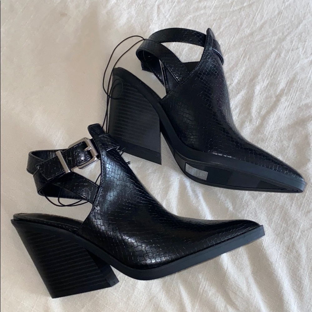 Black Snake Skin Shoes